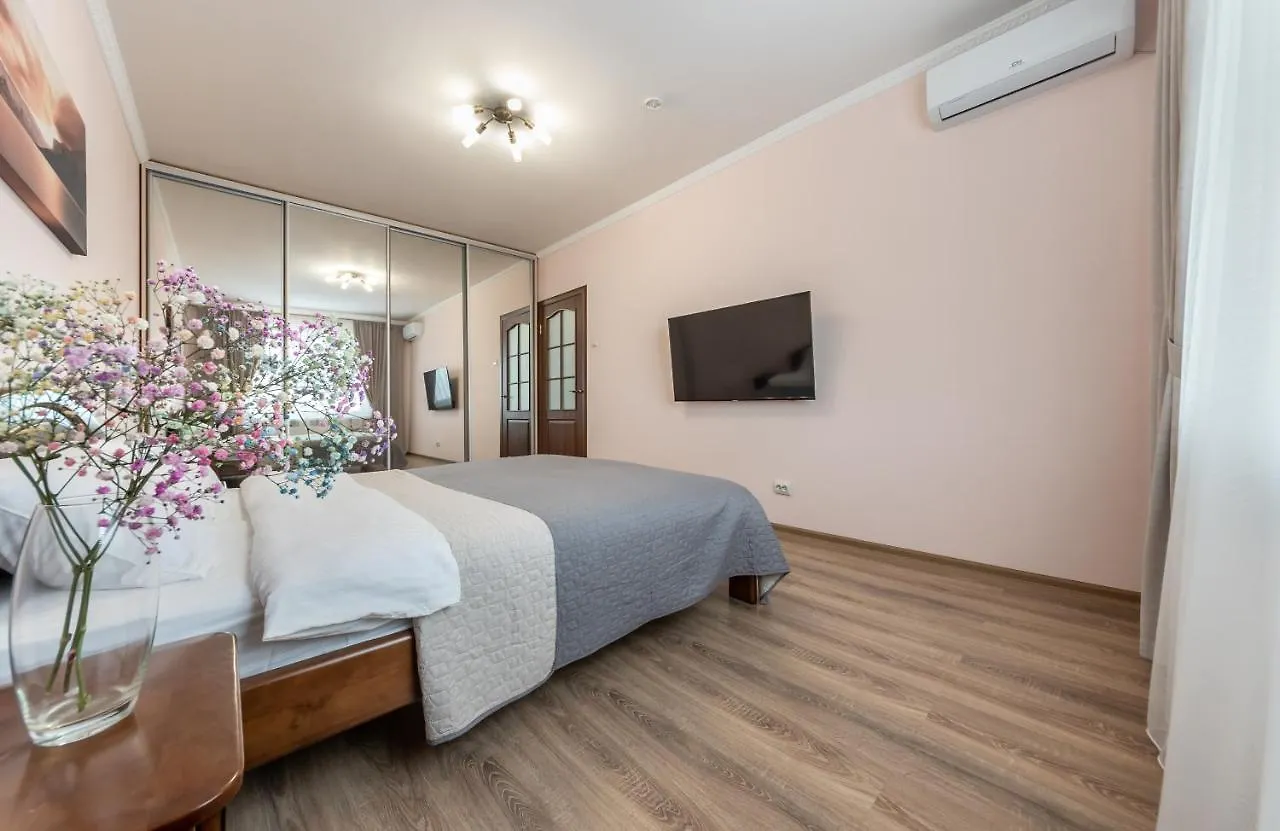 Осокорки Русовой 3 Apartamento Kiev